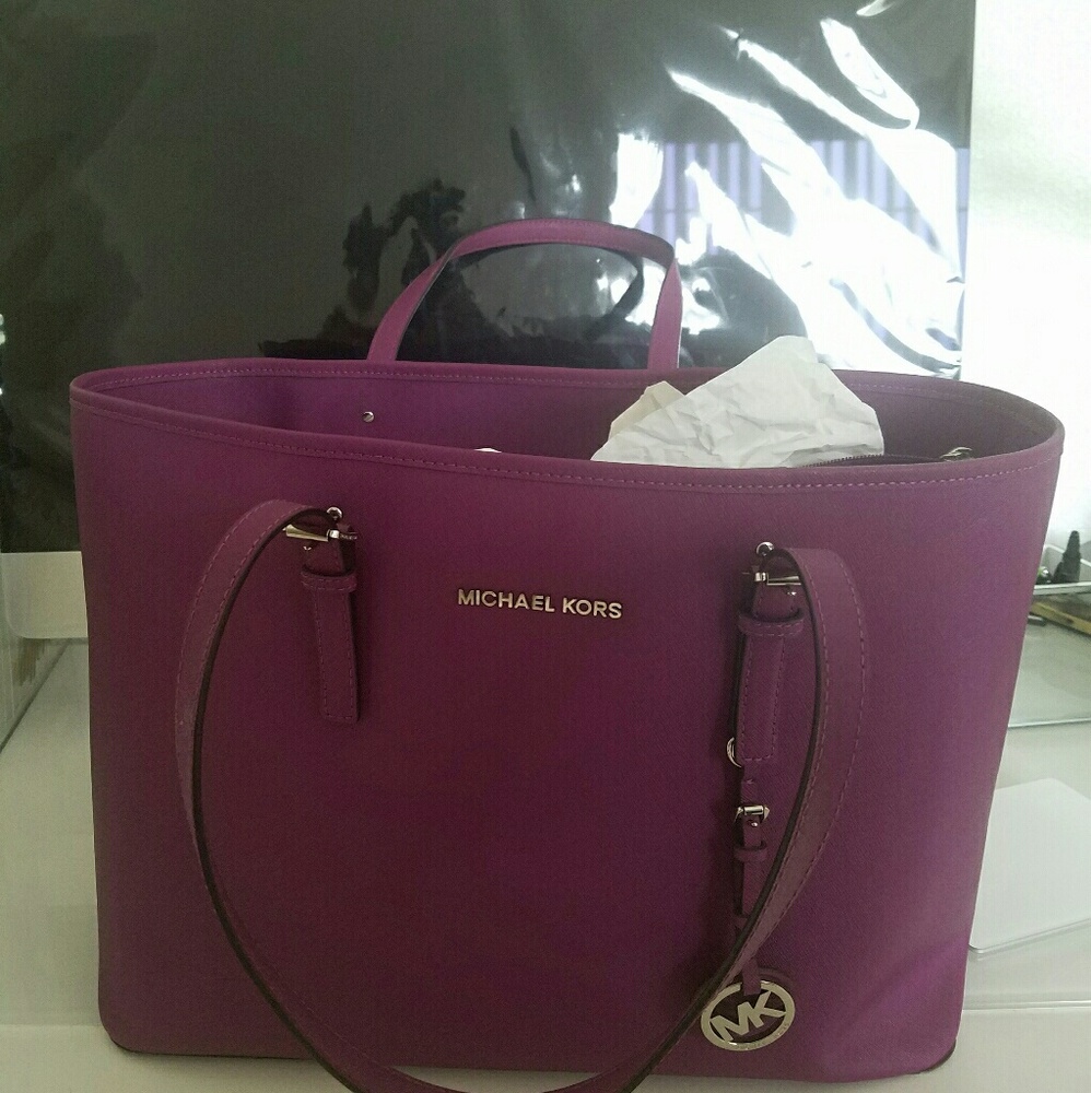 Authentic Michael kors purse