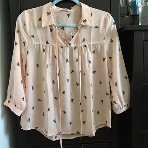 New without tag floral print blouse in light pink