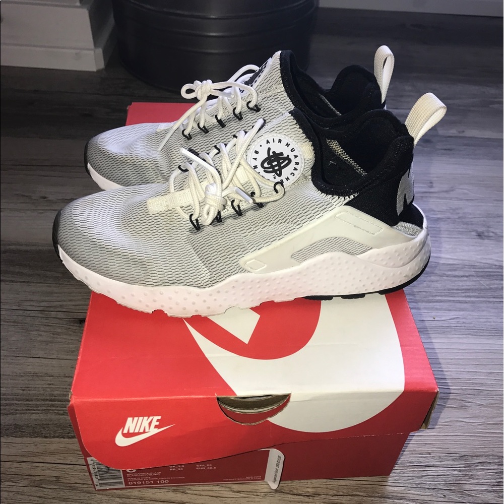 Nike huarache run ultra