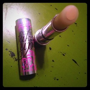Benefit "fake up" Concealer