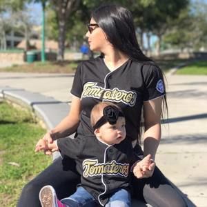 Meet your Posher, Perla