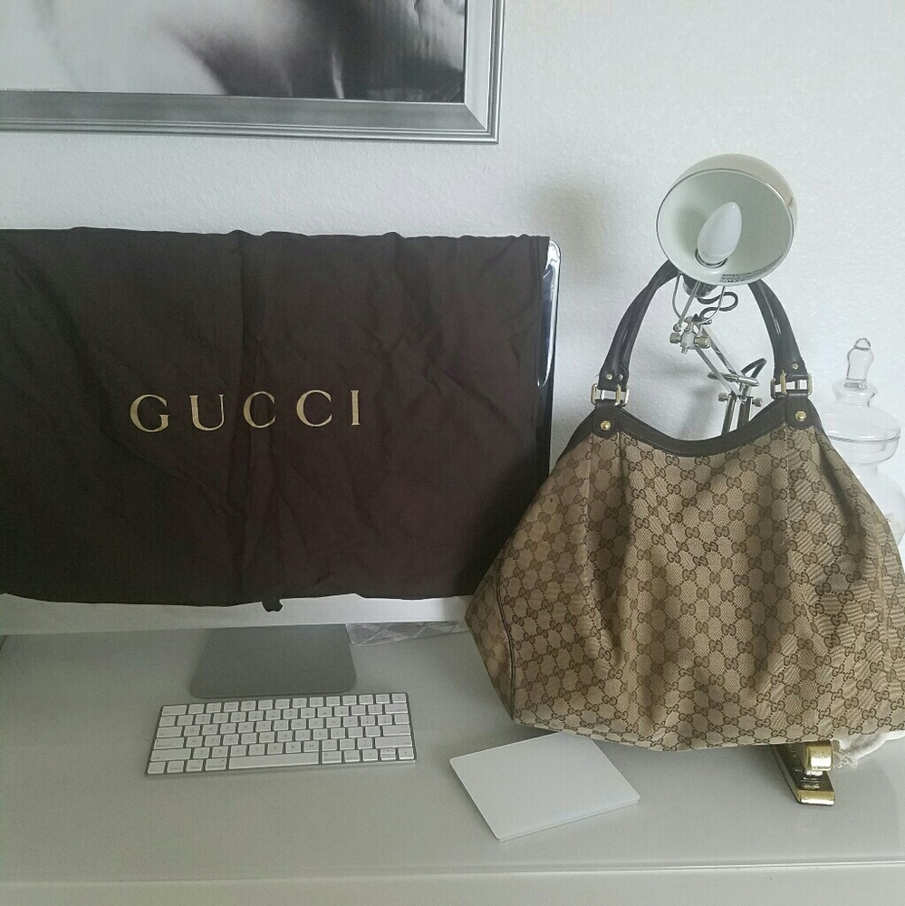 AUTHENTIC Gucci Sukey Purse