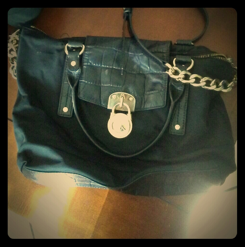 MK BAG..GOOD CONDITION