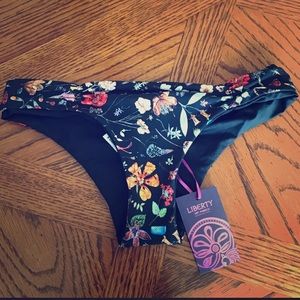 L*Space Liberty Love Bikini Bottoms •new•