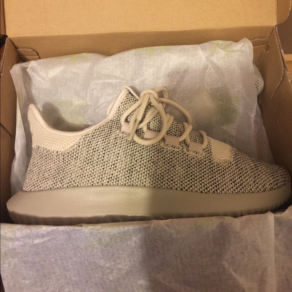 Adidas tubular shadow