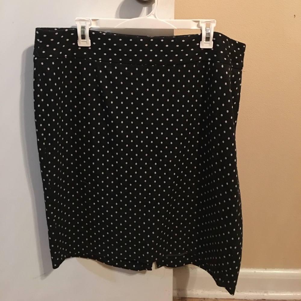 ⭐️DONATING 9/1⭐️Lane Bryant pencil skirt