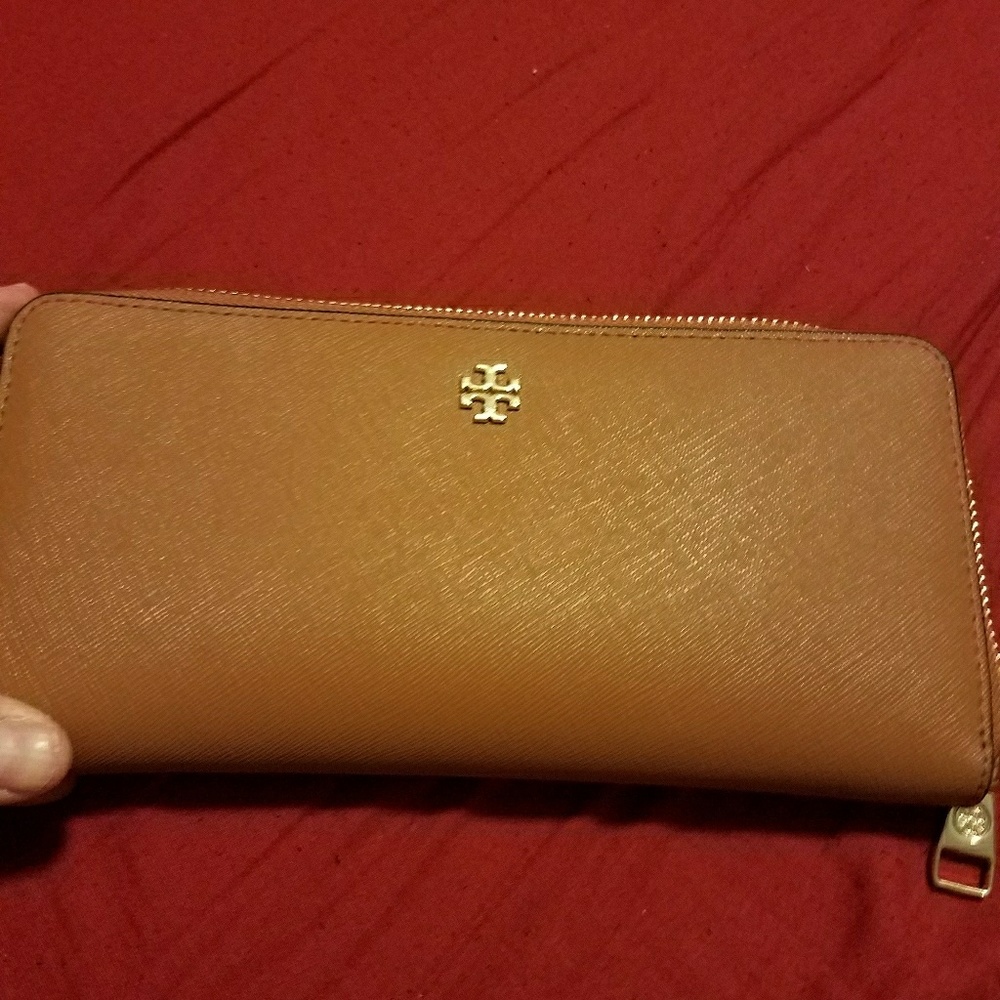 Tory Burch wristlet