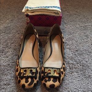 Tory Burch Leopard Gigi Pump size 8
