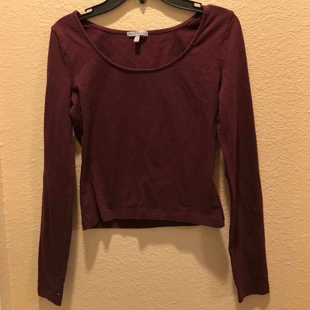 Essential maroon crop top!