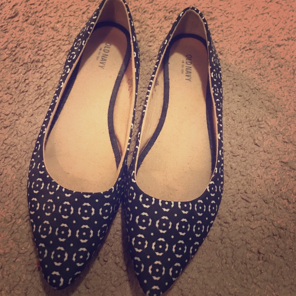 Old navy flats