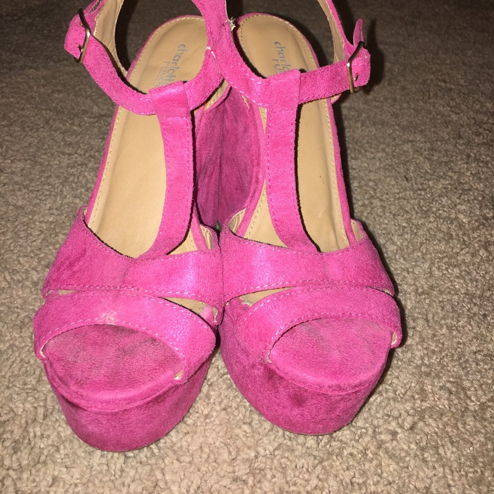 Pink suede wedges lightly worn