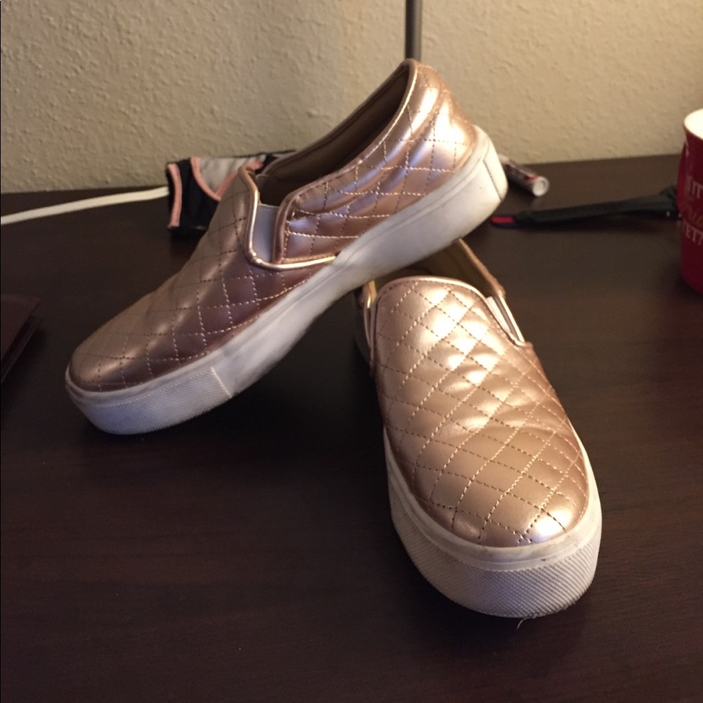 Nice summer shoes, vans look alike