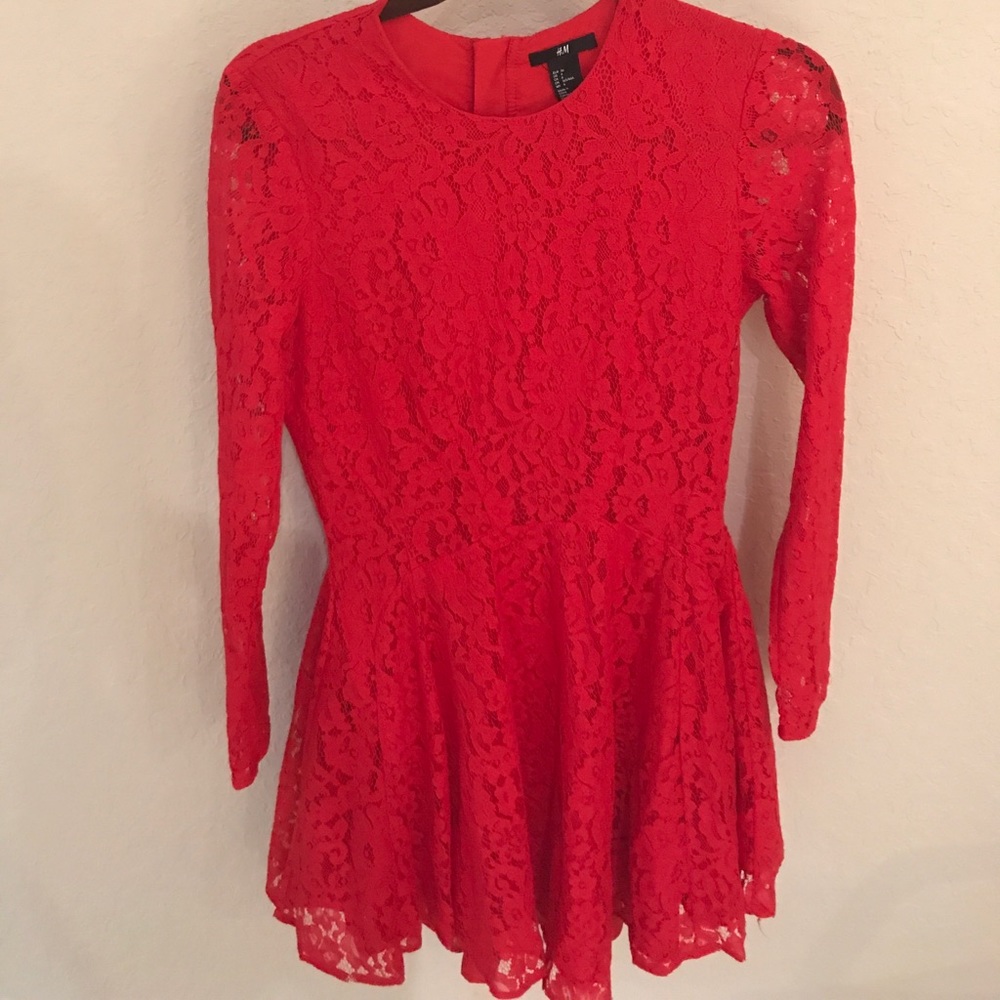 NWOT H&M little red lace long sleeve dress