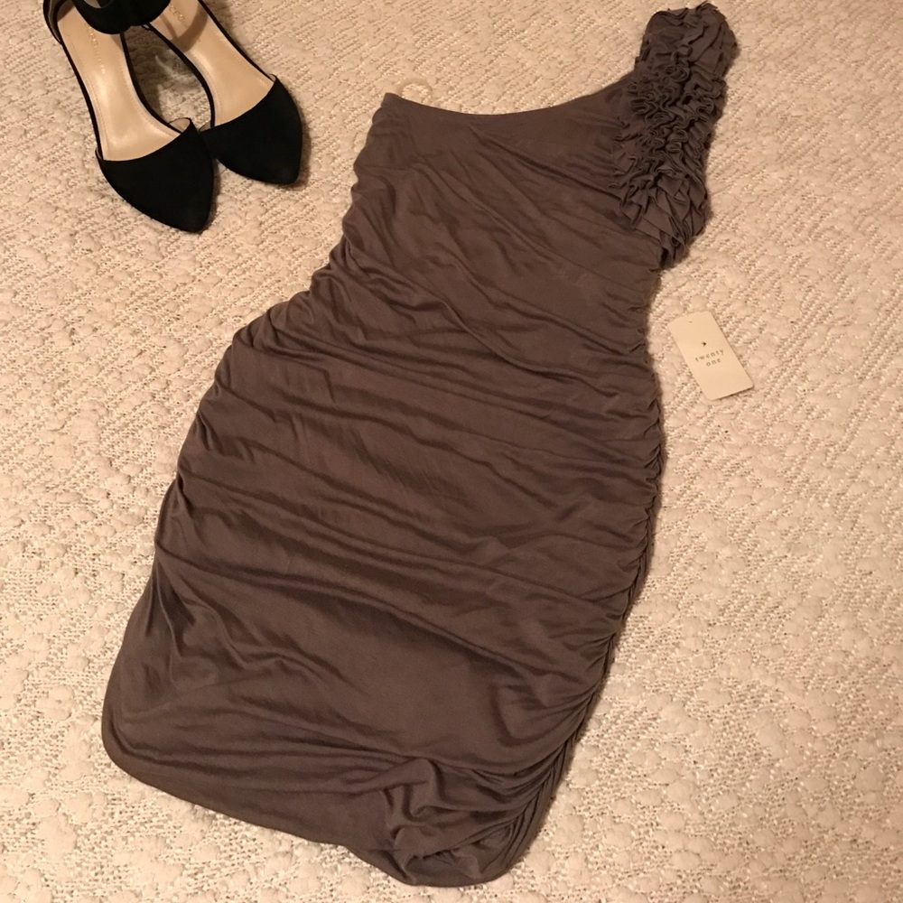 NWT Twenty One Dress M