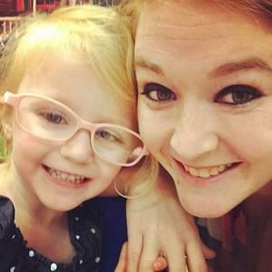 Meet your Posher, Dixie