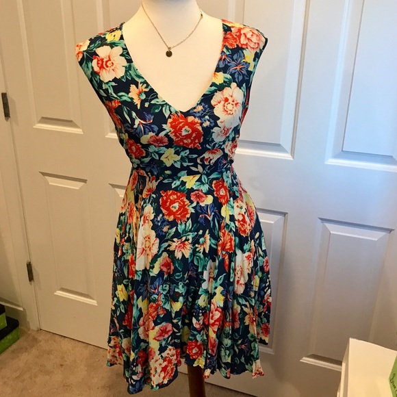 MINKPINK Acid Bloom Dress Size M - Picture 5 of 8