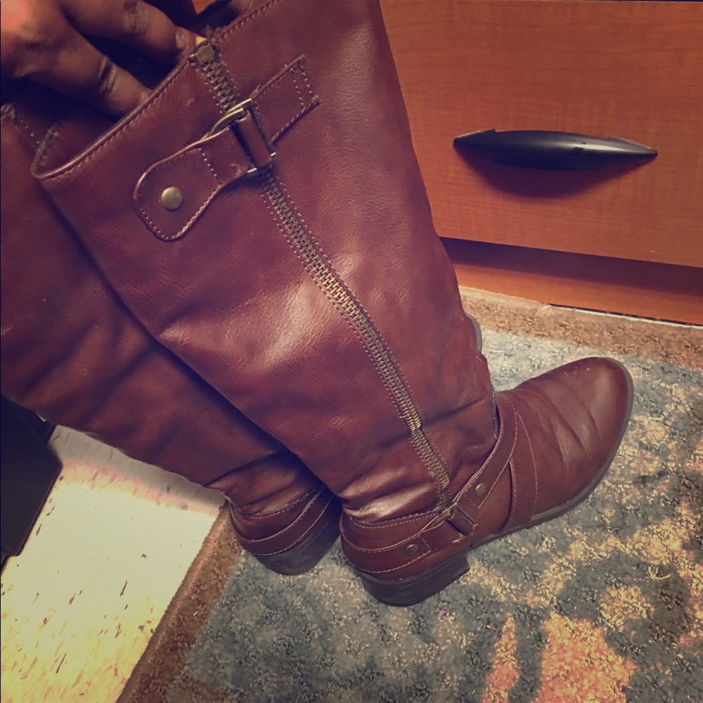 Brown boots