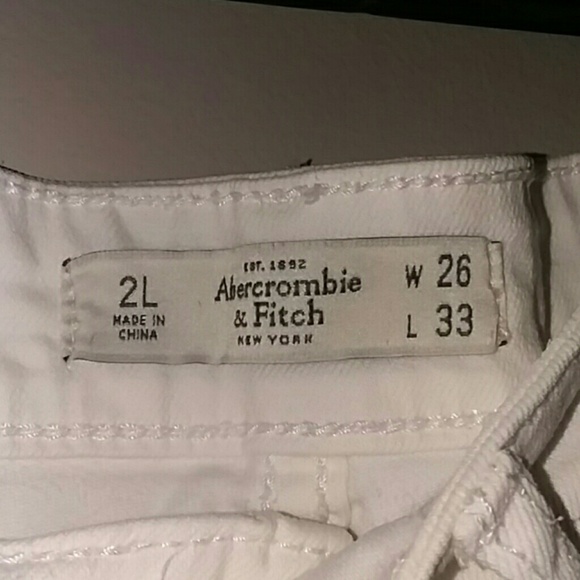 Abercombie and Fitch white jeans - Picture 2 of 4