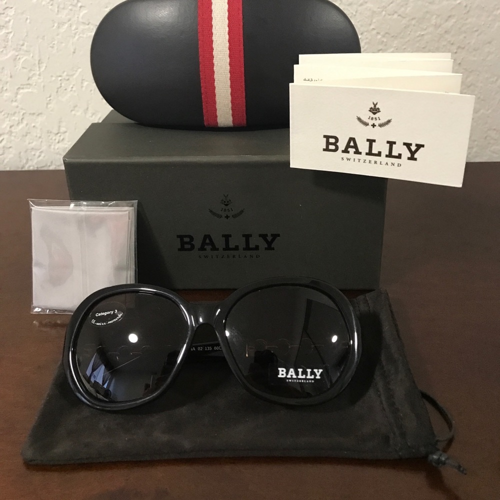 BALLY WOMAN SUNGLASSES