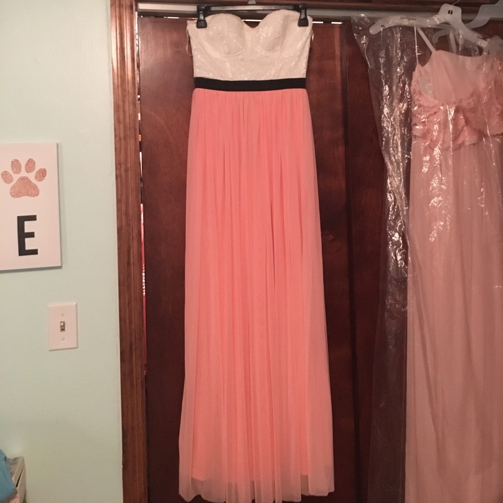 Super cute long strapless dress