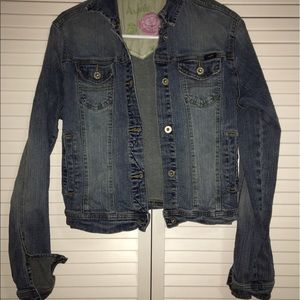Jean / Denim Jacket