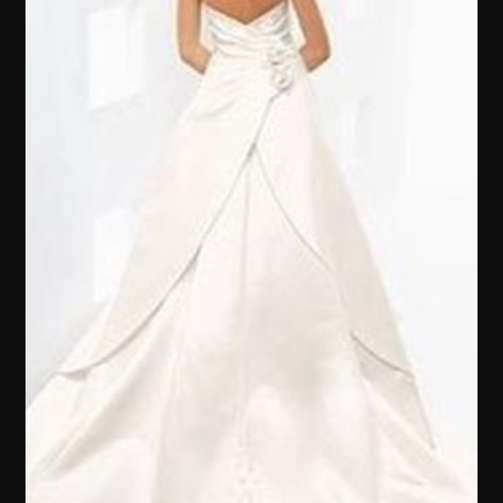 Strapless Wedding gown BRAND NEW!