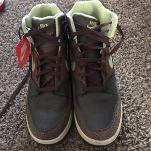 Nike Air Assault shoes