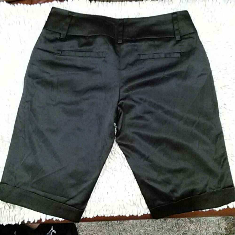 Capris - Picture 2 of 4