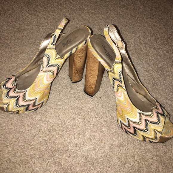 Wedge/ sandals - Picture 3 of 4