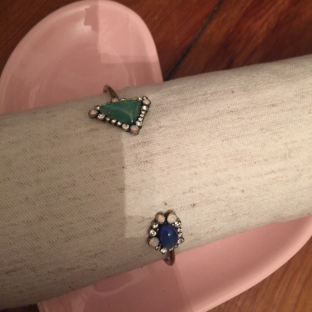 Chloe & Isabel bora bora cuff