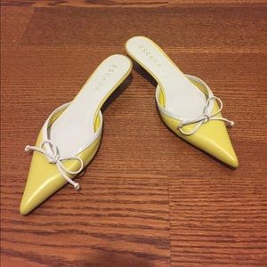 Cute kitten heel mule perfect for spring!