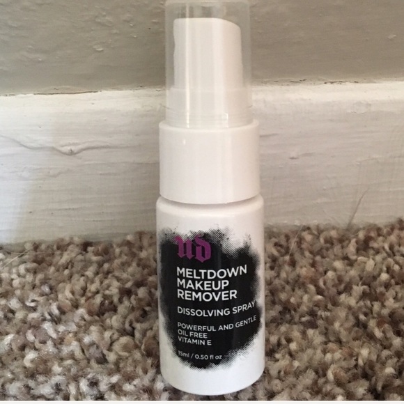 Makeup Bundle - Picture 2 of 5