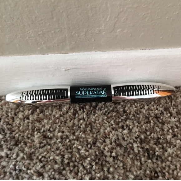 Makeup Bundle - Picture 5 of 5