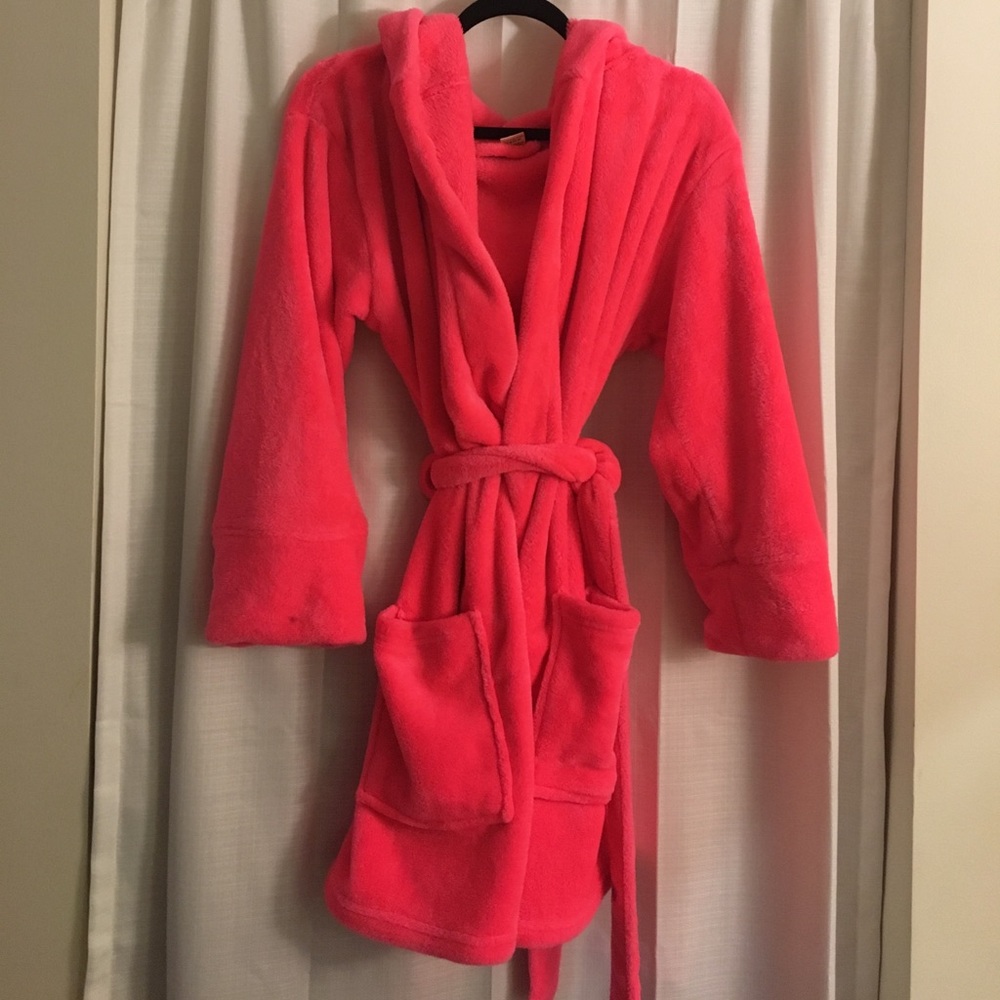 PINK by Victoria's Secret Robe