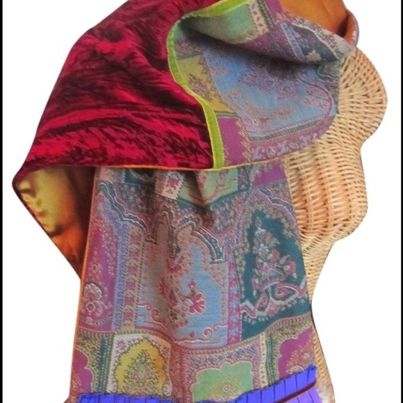 ETRO Milano Shawl Scarf Muff 50% Silk. Rare & Unusual🙂👍 - Picture 2 of 5