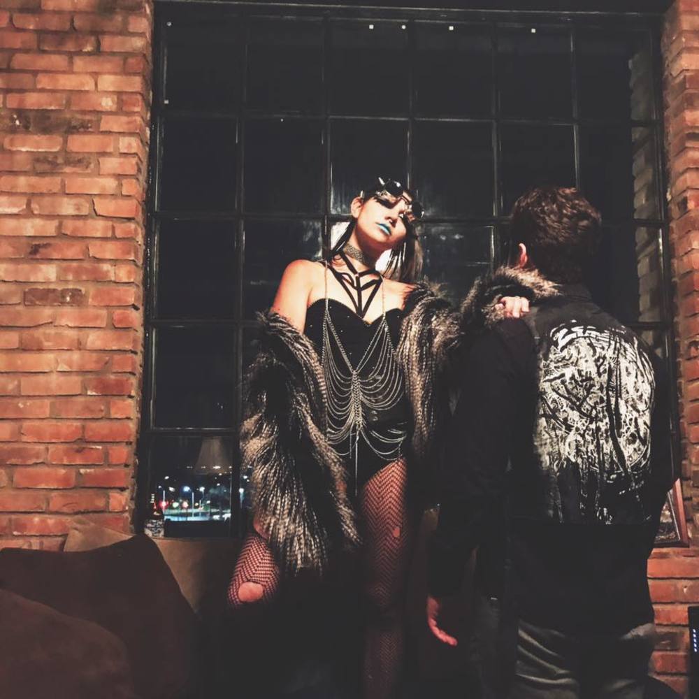 Meet your Posher, Casey