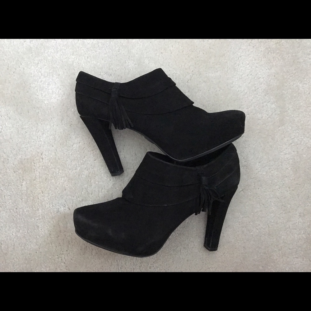 Suede , Black, high heel booties