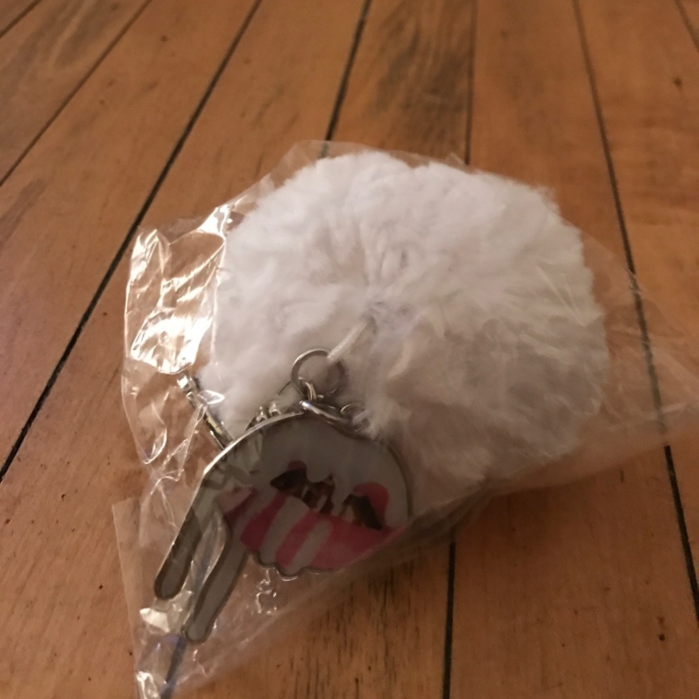 Kylie Jenner Lipkit Key Chain NEW NEVER OPENED