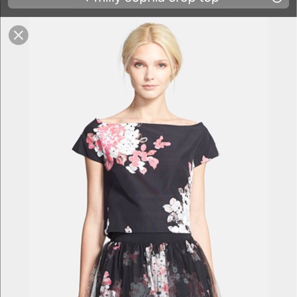 Molly Crop Top Size 2 NWT
