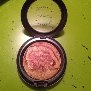 MAC Mineralized Skin Finish "EarthShine" 😍