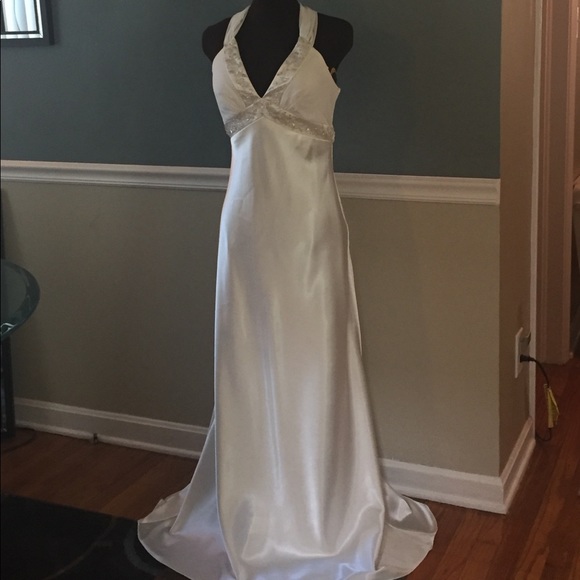 Beautiful White Special Occasion Dress - Picture 1 of 5