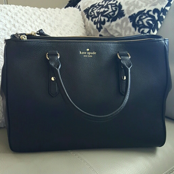 kate spade Handbags - !! OPEN TO OFFERS !! New Kate Spade Satchel