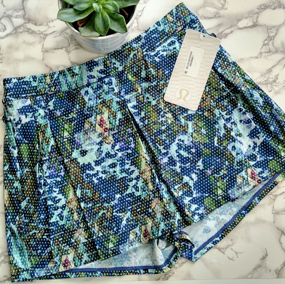 lululemon athletica Pants - Lululemon City Summer Skorts NWT Size 8