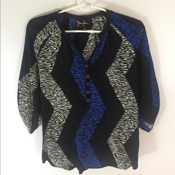 Yumi Kim Tops - Yumi Kim Silk V neck Blouse Top