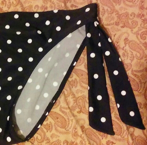 Bikini - Picture 3 of 5