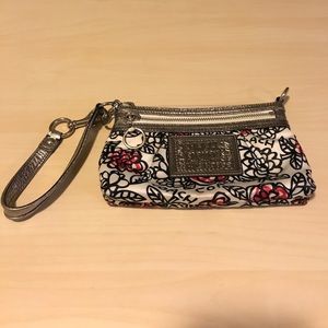 Coach Poppy wristlet