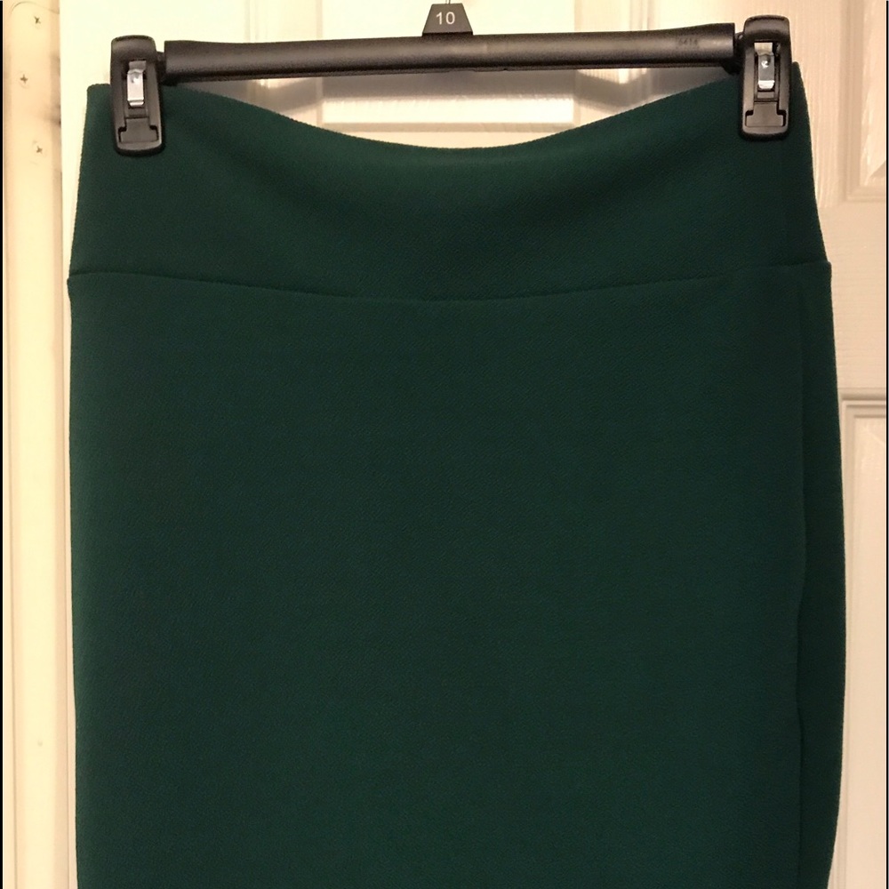 LuLaRoe 🦄 Cassie Skirt Size Medium