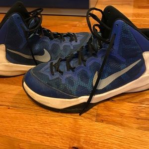 NIKE ZOOM WITHOUT A DOUBT Basketball High Tops