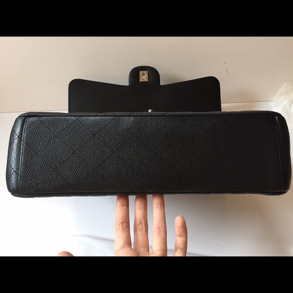 SOLD Chanel Maxi double flap caviar - Picture 6 of 7