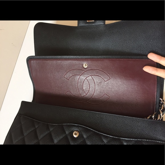 SOLD Chanel Maxi double flap caviar - Picture 7 of 7